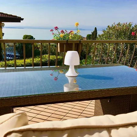 Gardalake View فيلة لاتيزي